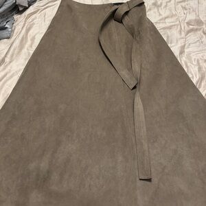 Babaton 1-01 Tan Women's Skirt